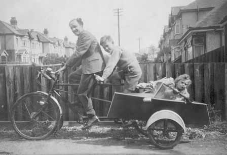 1949. Dad, Russon, Nigel