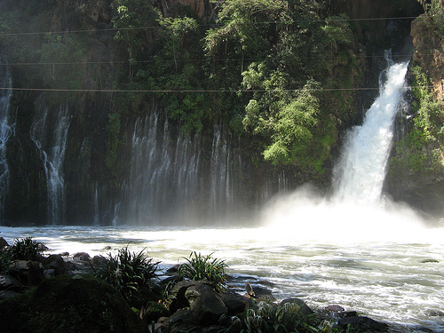 Río Cupatitzio falls