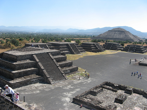 Teotihuacán: view from moon pyramid with sun pyramid in distance