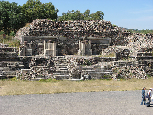 Teotihuacán: in religious and political area